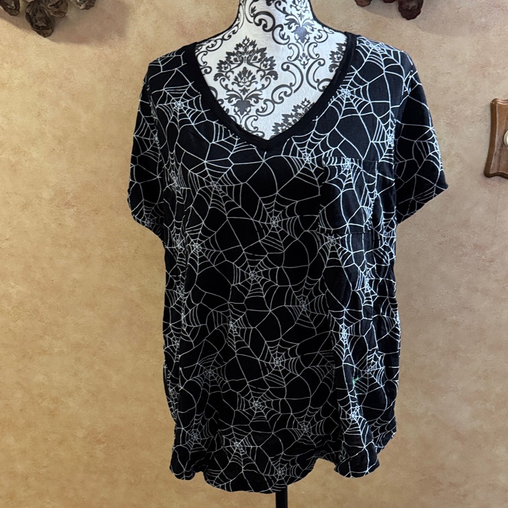 Women's Black V-Neck Short Sleeve Top with White Spiderweb Print